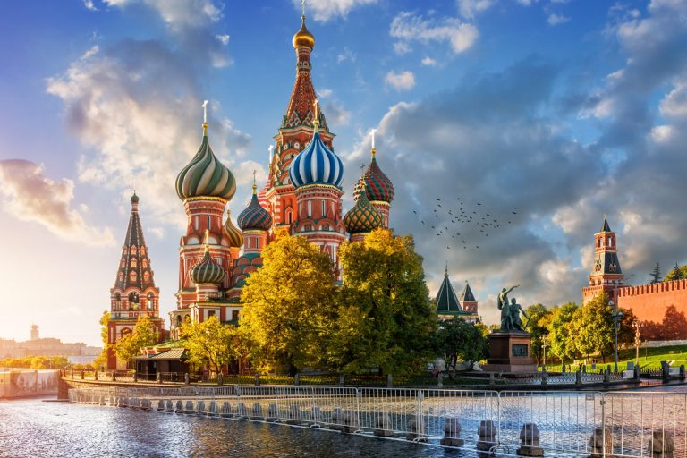 Nueva ley en Rusia permitiría a las bolsas de valores comerciar con criptomonedas